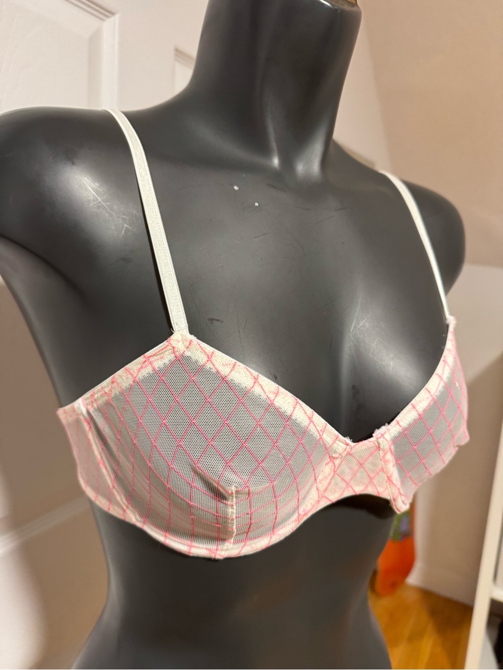 bra - Picture 2 of 4